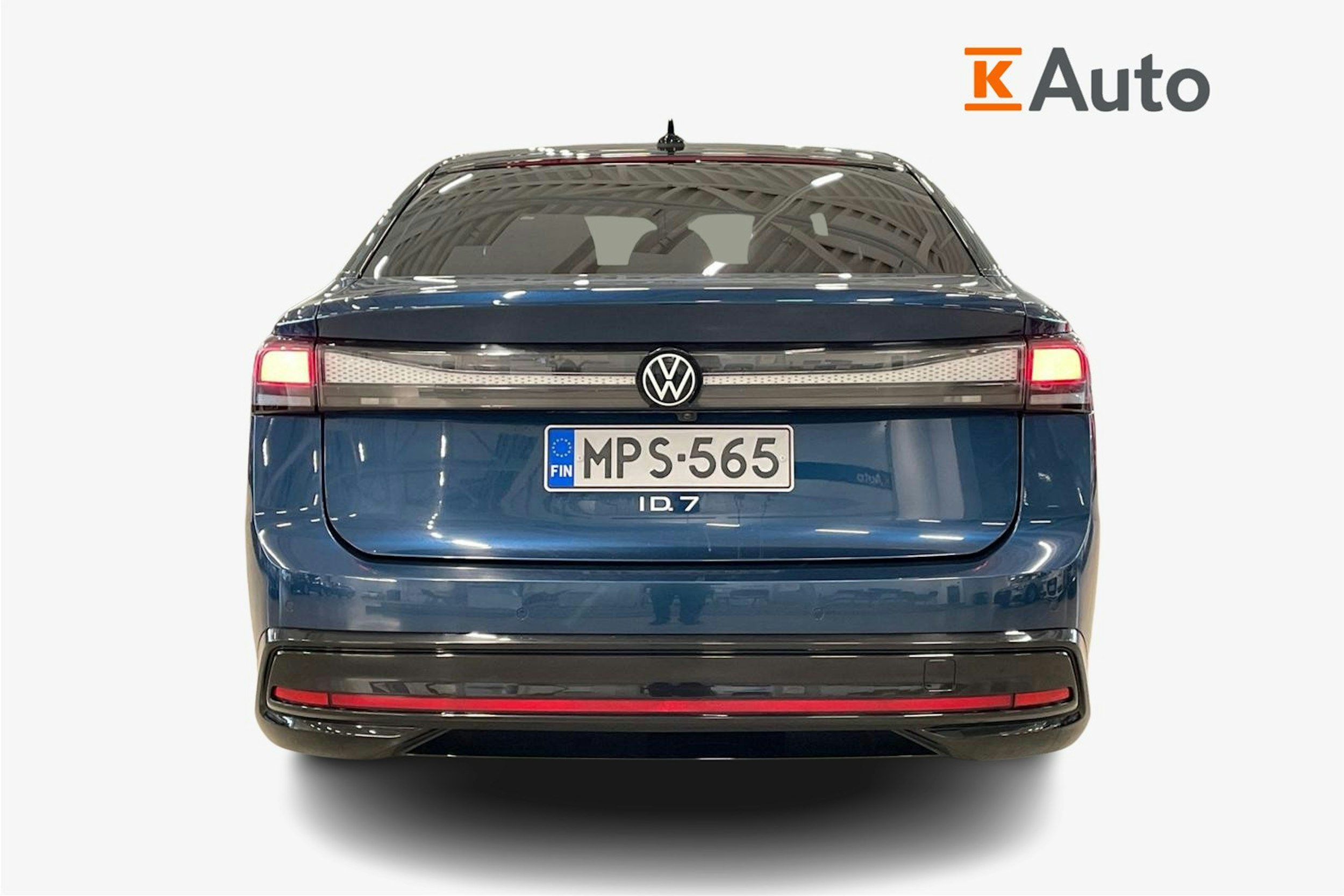 sininen Volkswagen ID.7 2024 kuva 3.