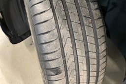 sininen Volkswagen ID.7 2024 kuva 13.