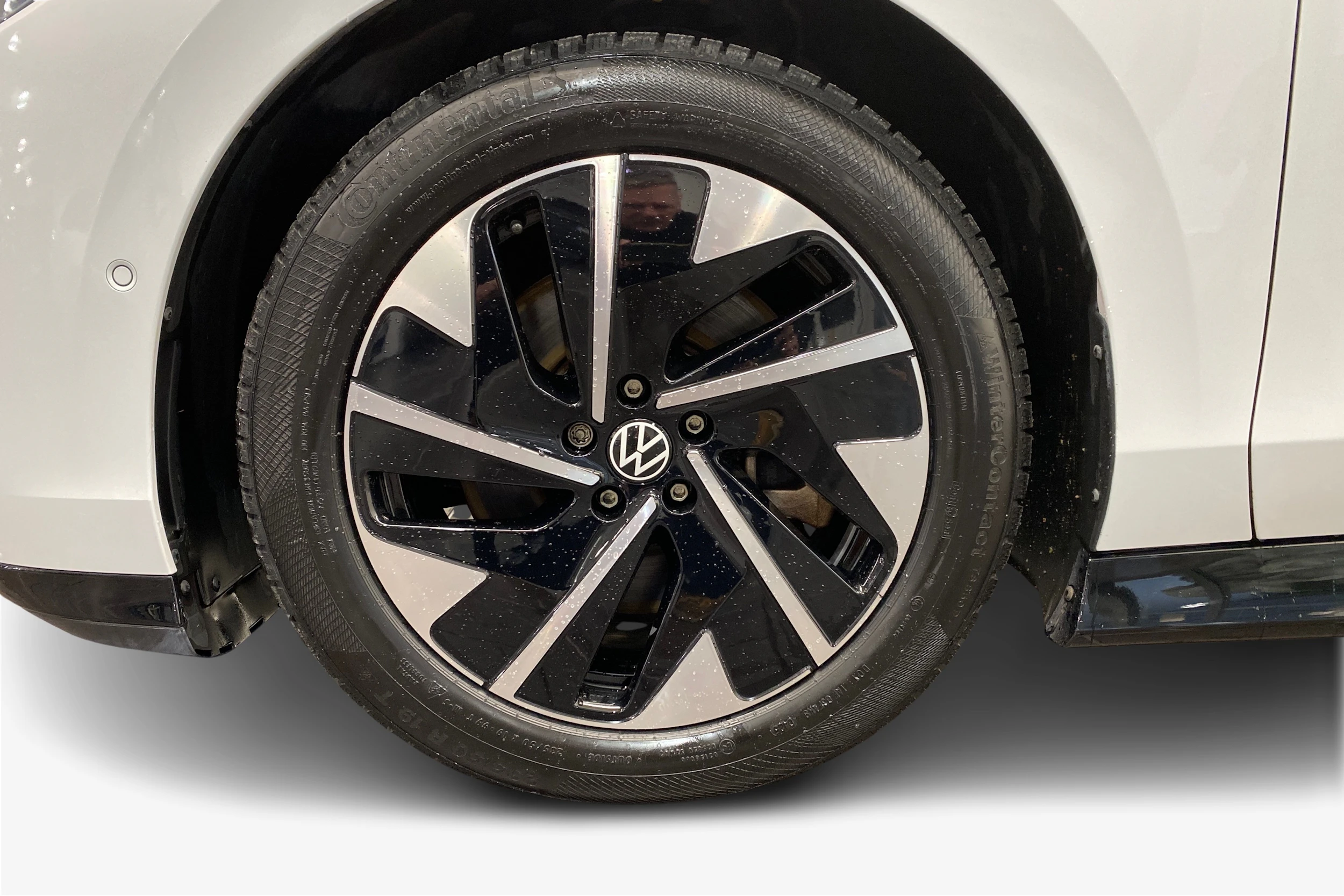 harmaa Volkswagen ID.7 2024 kuva 9.