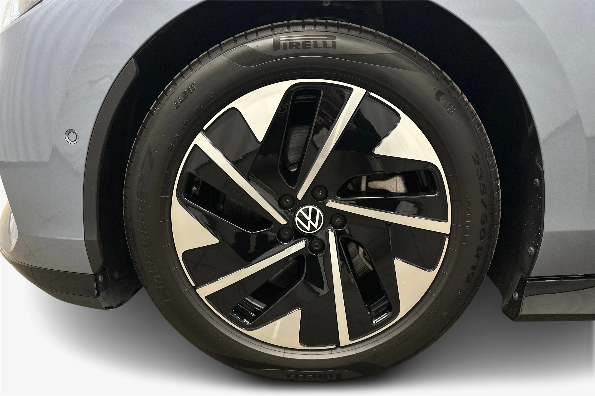 sininen Volkswagen ID.7 2025 kuva 9.