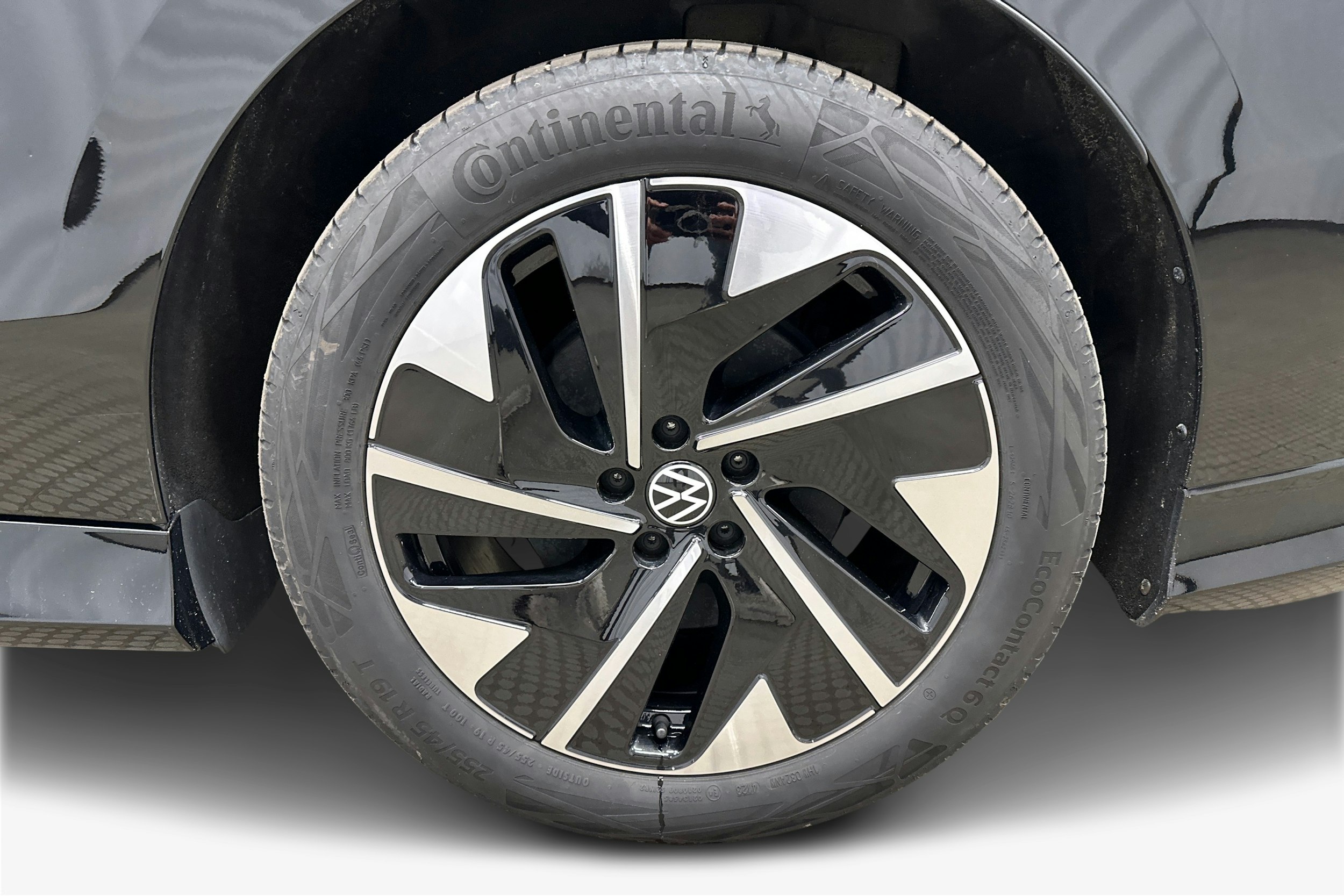 musta Volkswagen ID.7 2024 kuva 11.
