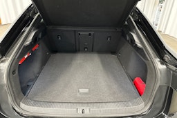musta Volkswagen ID.7 2024 kuva 33.