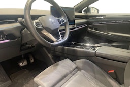 valkoinen Volkswagen ID.7 2024 kuva 6.