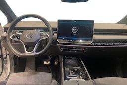 valkoinen Volkswagen ID.7 2024 kuva 7.