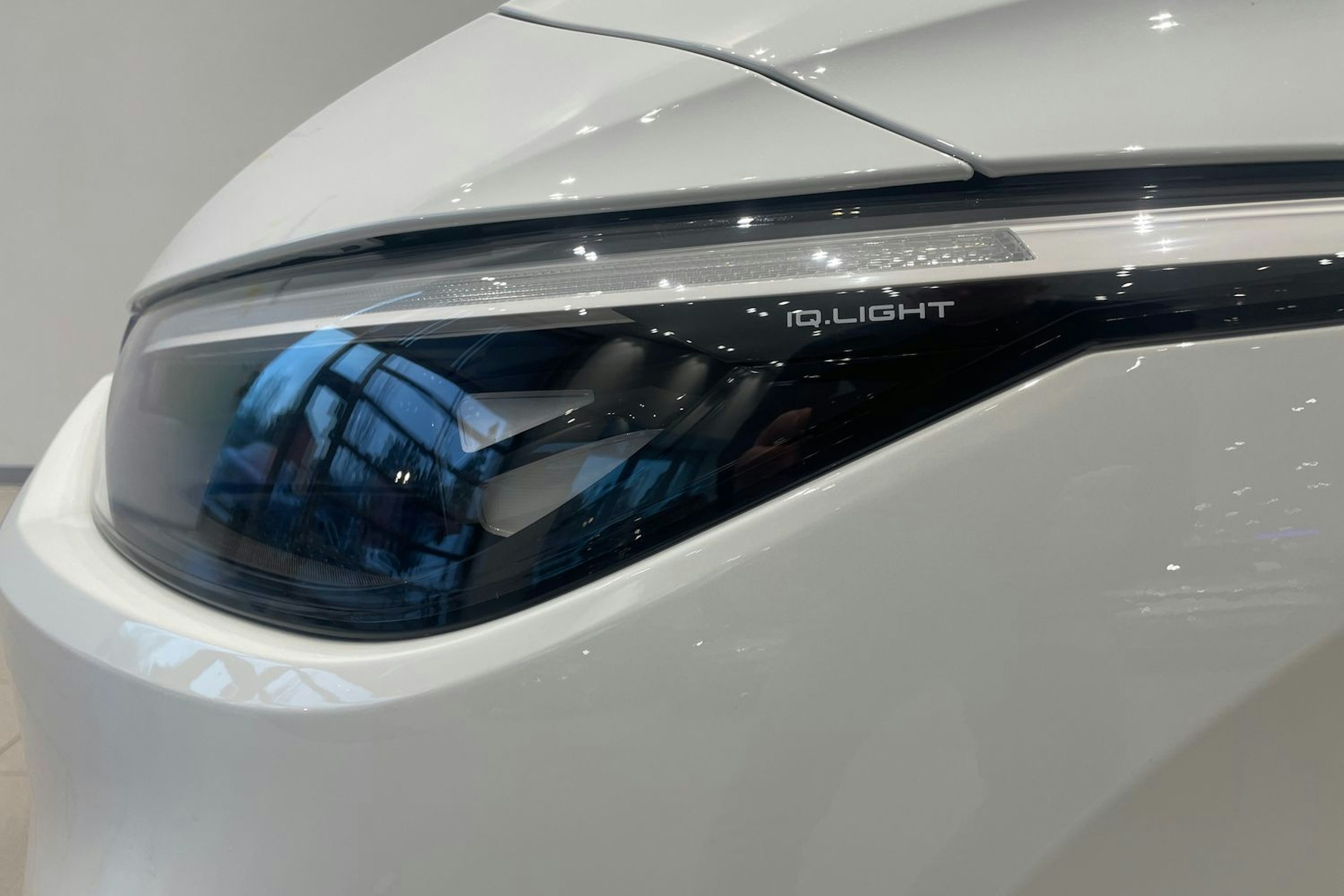 valkoinen Volkswagen ID.7 2024 kuva 12.