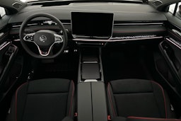 punainen Volkswagen ID.7 2024 kuva 5.