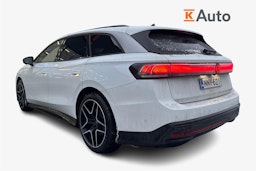 valkoinen Volkswagen ID.7 2024 kuva 2.