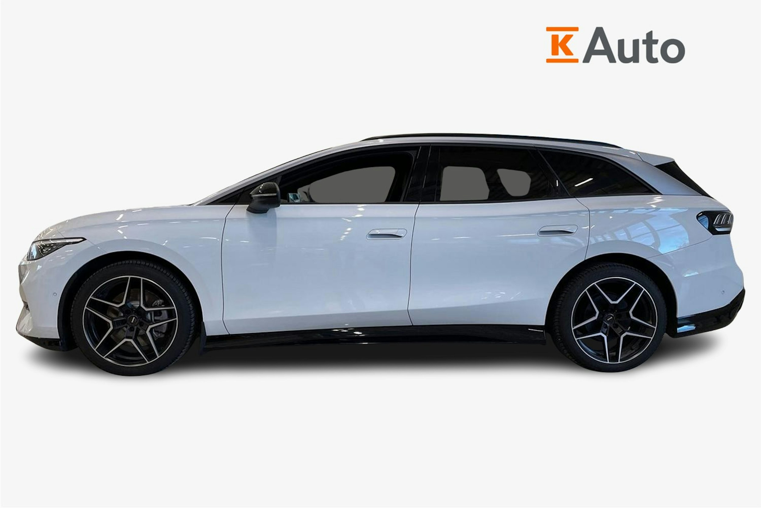 valkoinen Volkswagen ID.7 2024 kuva 6.