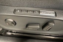 valkoinen Volkswagen ID.7 2024 kuva 15.