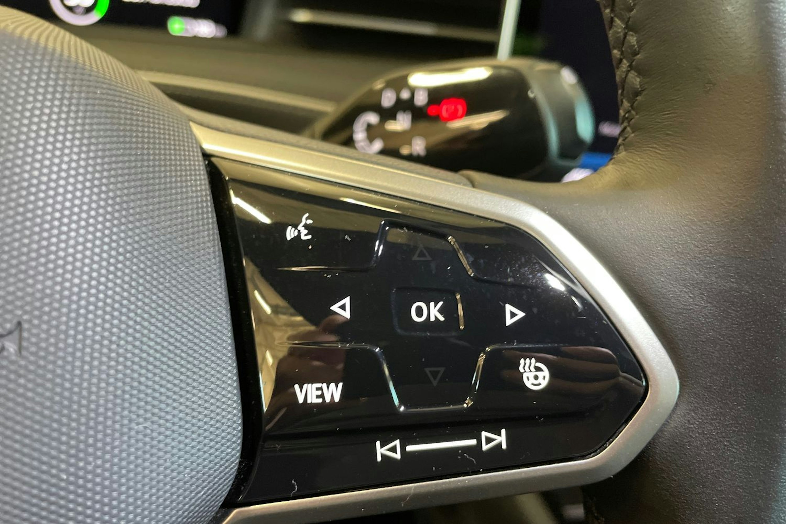 valkoinen Volkswagen ID.7 2024 kuva 19.