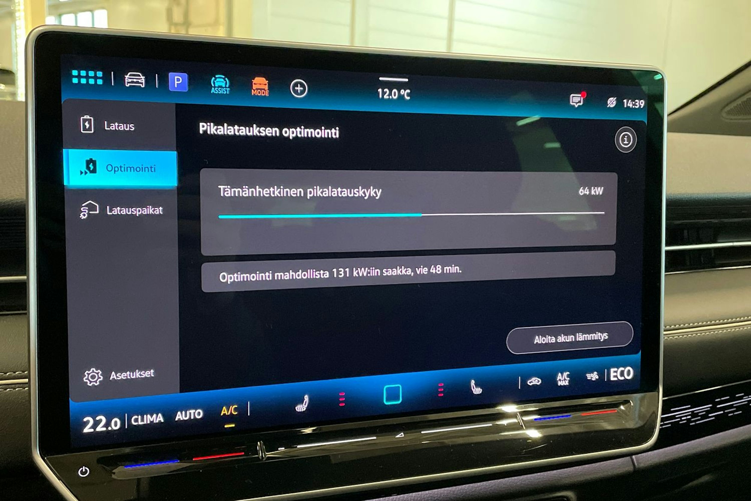valkoinen Volkswagen ID.7 2024 kuva 35.