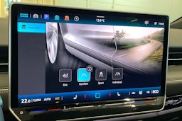 valkoinen Volkswagen ID.7 2024 kuva 39.