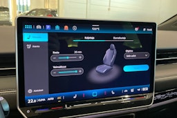 valkoinen Volkswagen ID.7 2024 kuva 40.