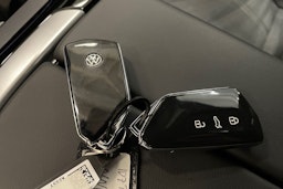 valkoinen Volkswagen ID.7 2024 kuva 42.