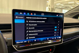 valkoinen Volkswagen ID.7 2024 kuva 17.