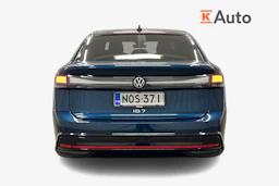 sininen Volkswagen ID.7 2024 kuva 3.