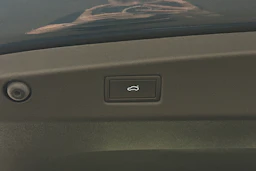 sininen Volkswagen ID.7 2024 kuva 42.