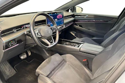 harmaa Volkswagen ID.7 2024 kuva 6.