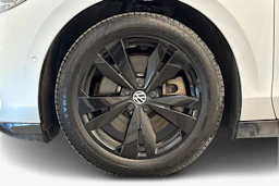 harmaa Volkswagen ID.7 2024 kuva 9.