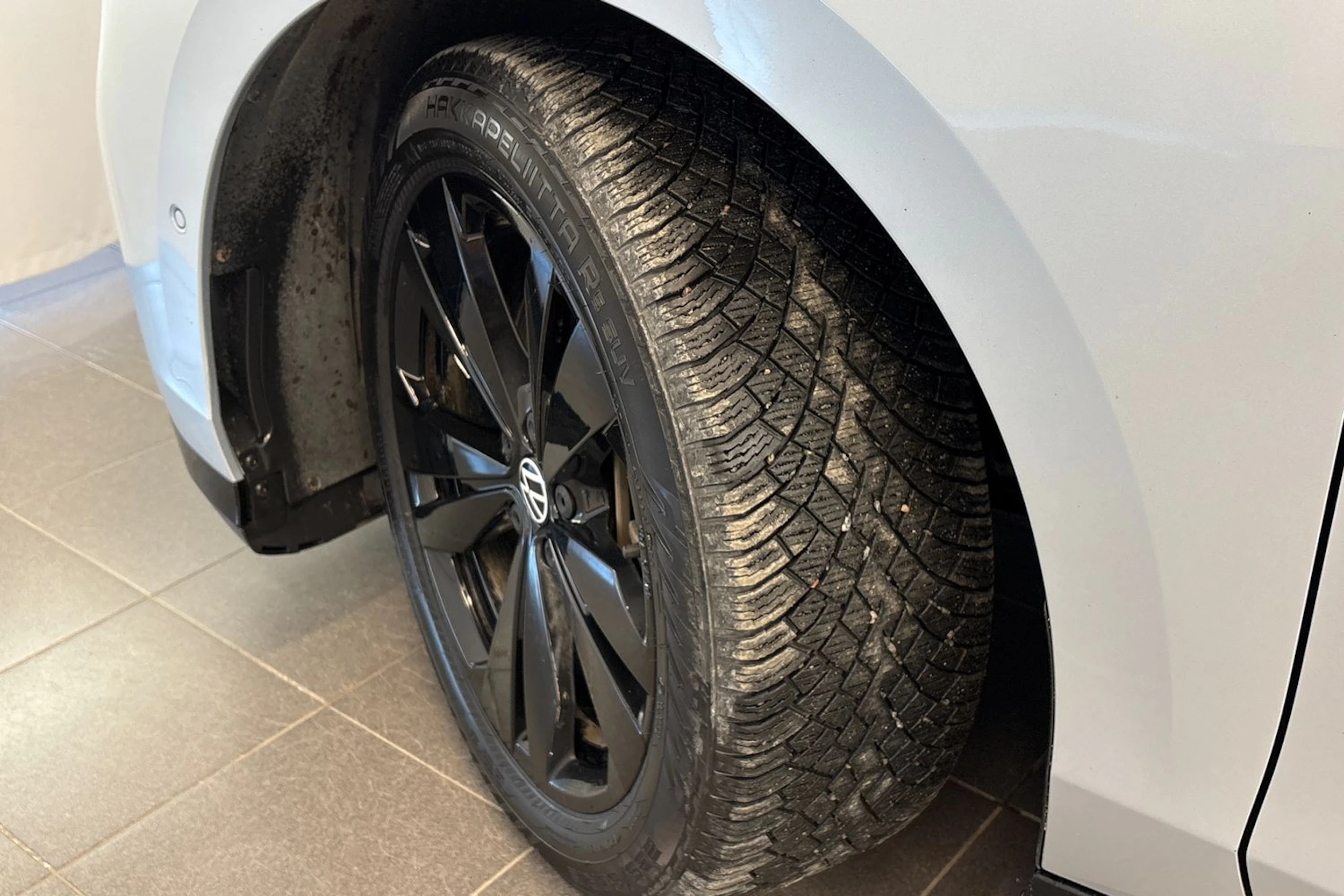 harmaa Volkswagen ID.7 2024 kuva 10.