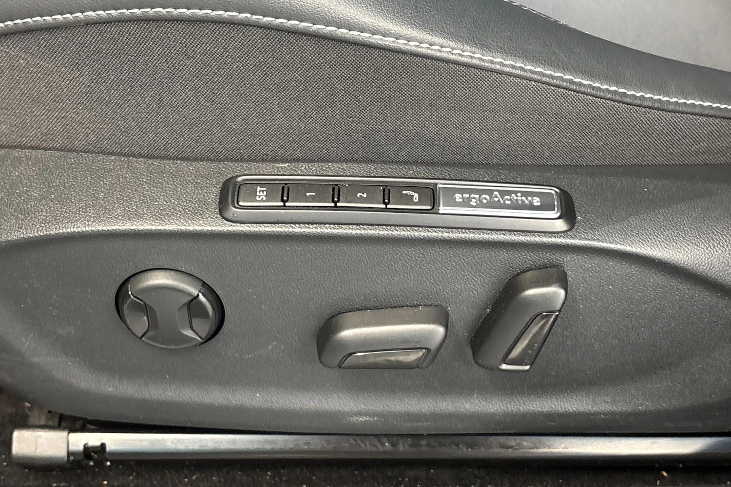 harmaa Volkswagen ID.7 2024 kuva 12.