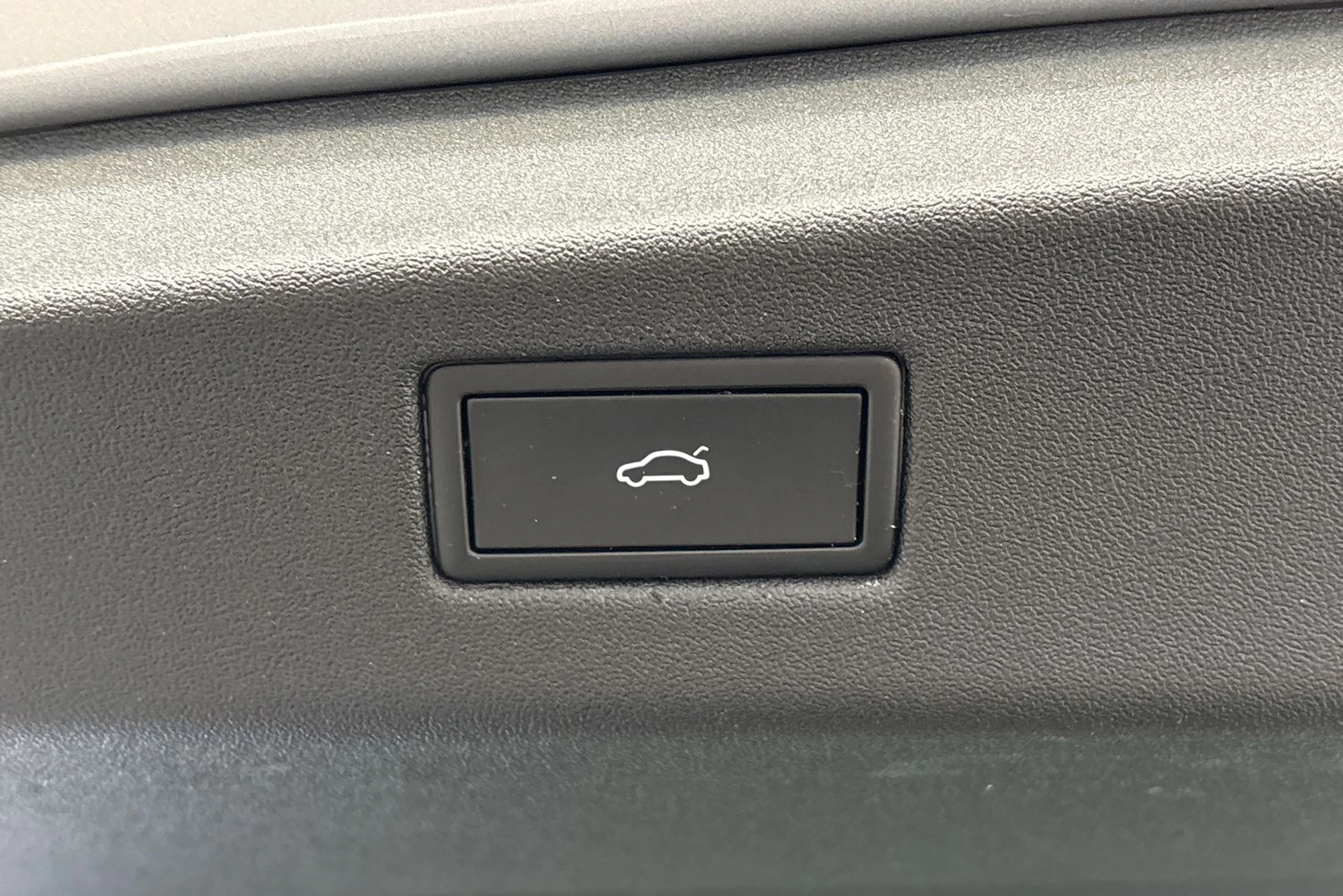 harmaa Volkswagen ID.7 2024 kuva 16.