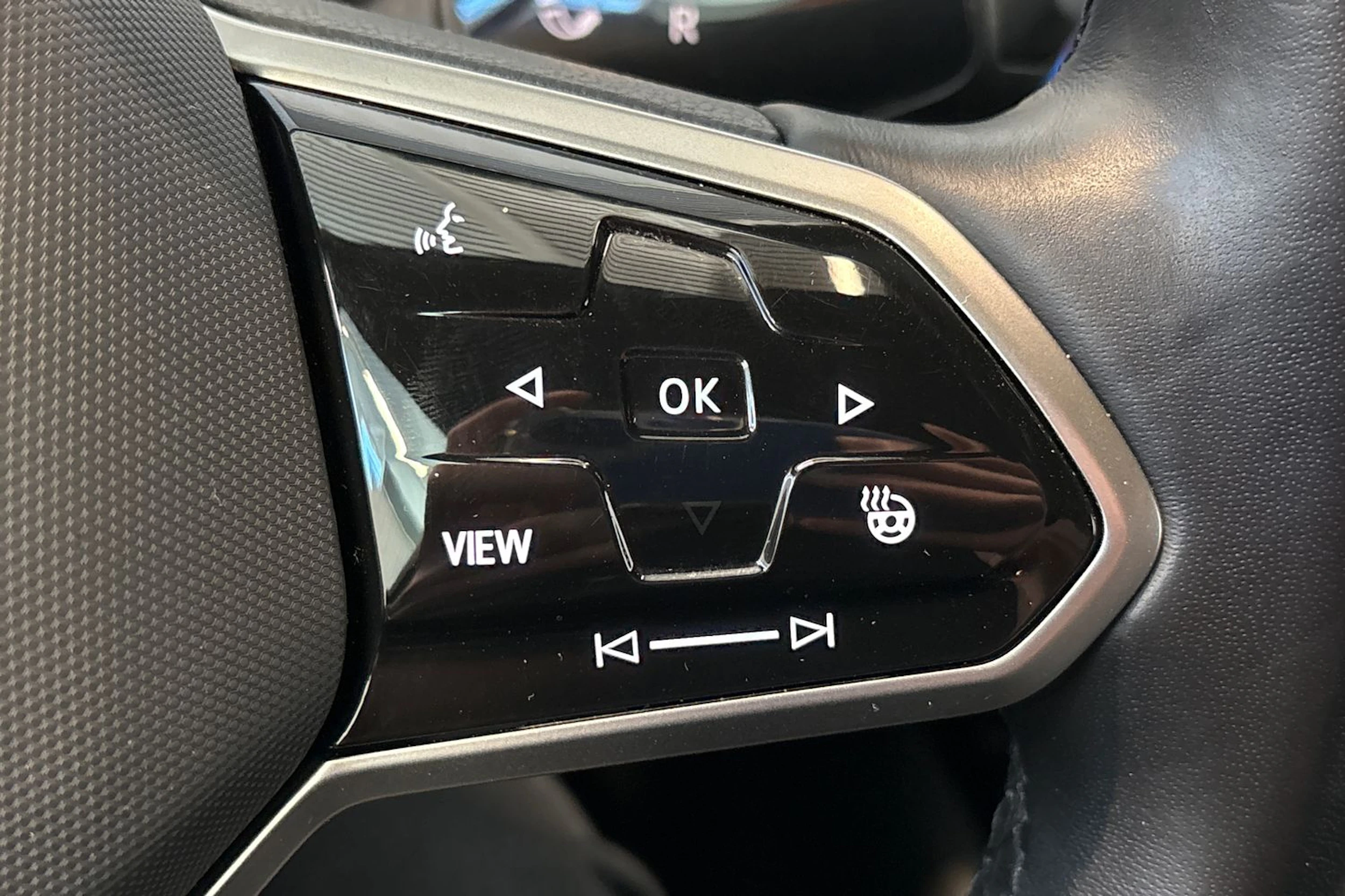 harmaa Volkswagen ID.7 2024 kuva 27.