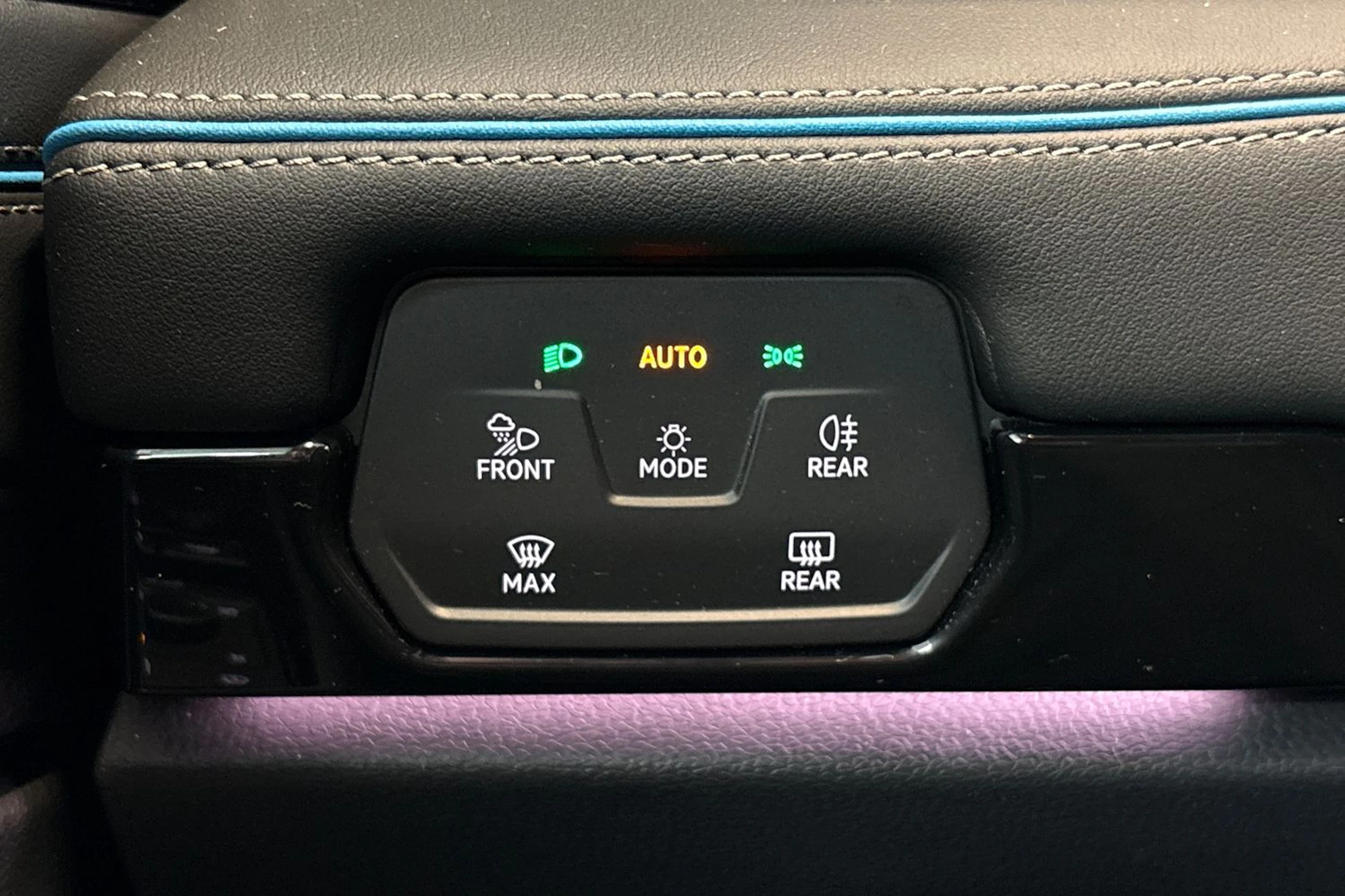 harmaa Volkswagen ID.7 2024 kuva 28.