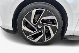 Valkoinen Volkswagen ID.7 2024 kuva 11.