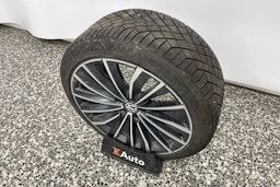 Valkoinen Volkswagen ID.7 2024 kuva 13.