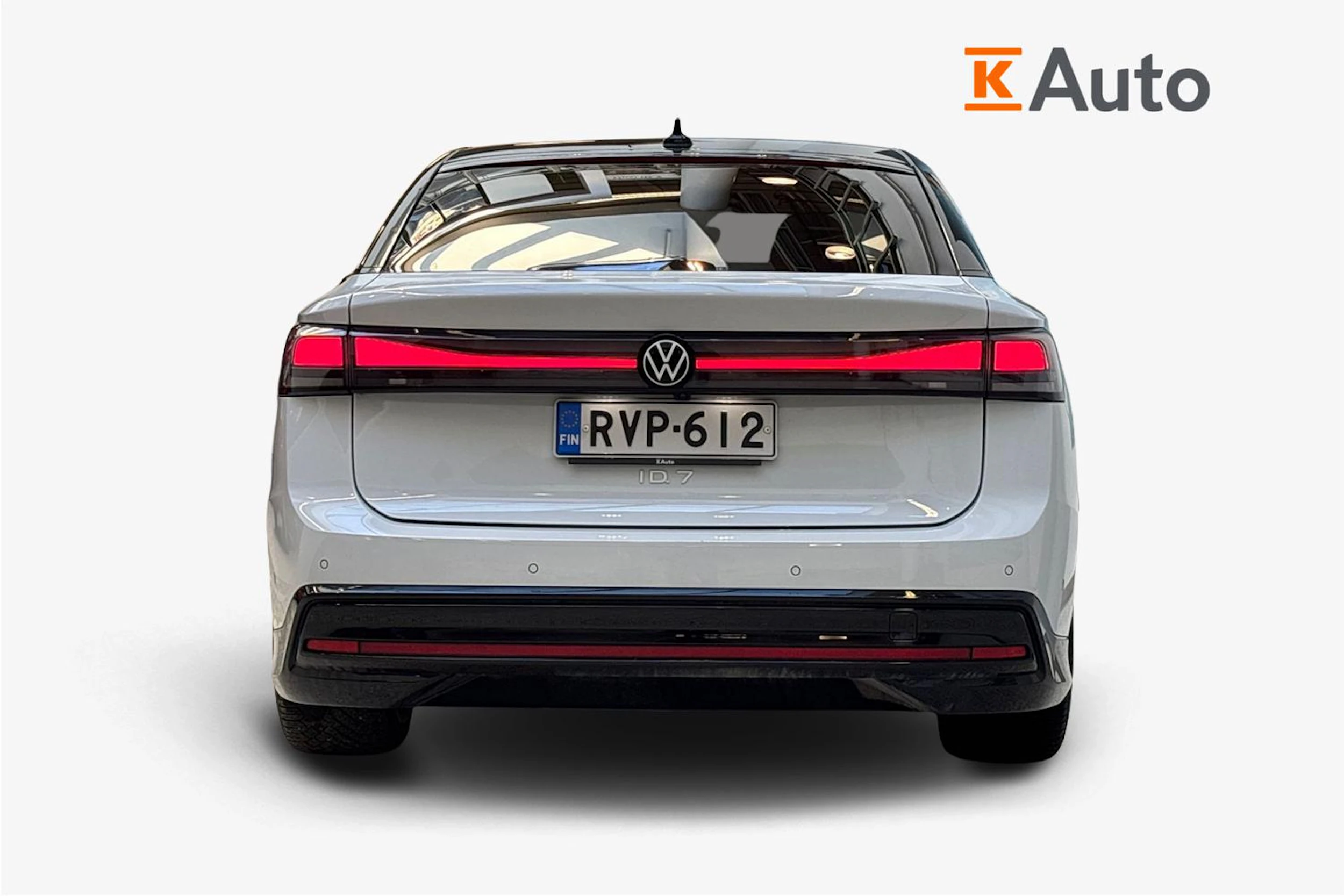 Valkoinen Volkswagen ID.7 2024 kuva 3.