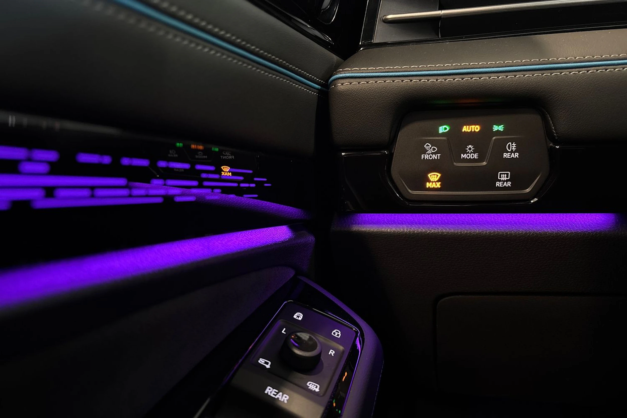 Valkoinen Volkswagen ID.7 2024 kuva 16.