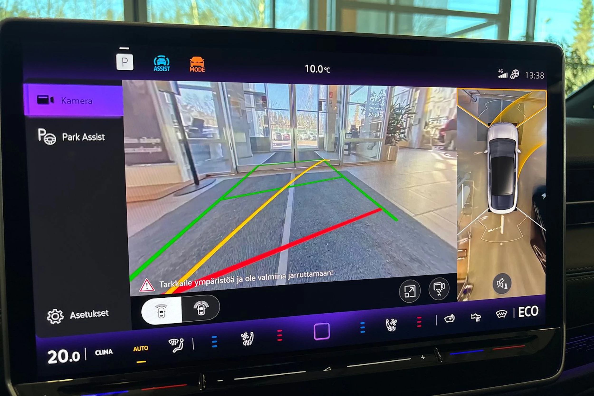 Valkoinen Volkswagen ID.7 2024 kuva 21.