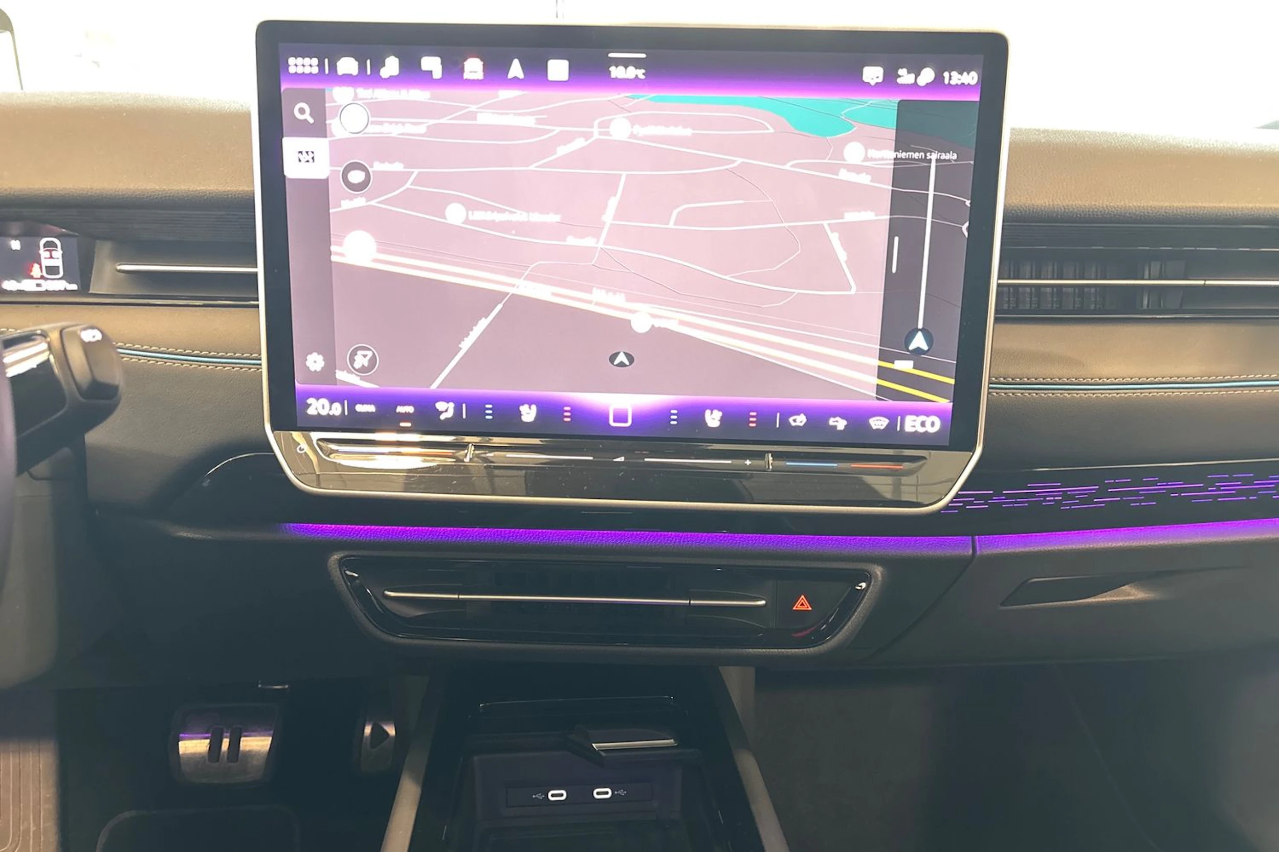 Valkoinen Volkswagen ID.7 2024 kuva 22.