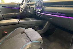 Valkoinen Volkswagen ID.7 2024 kuva 26.