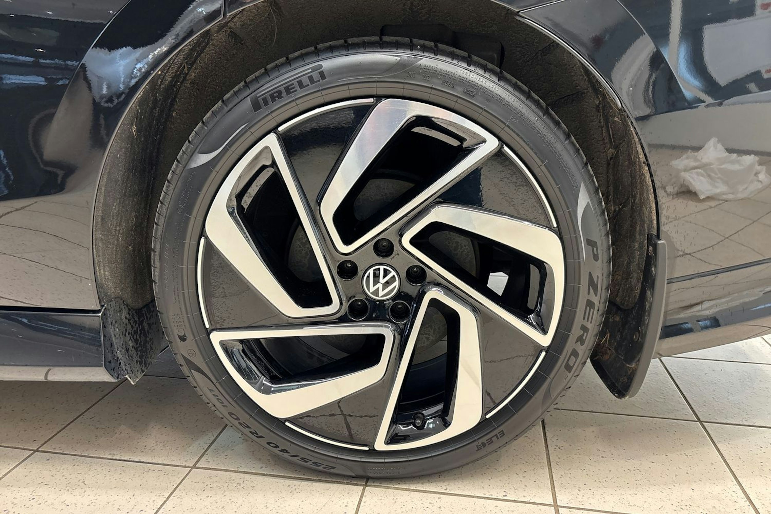 musta Volkswagen ID.7 2024 kuva 9.