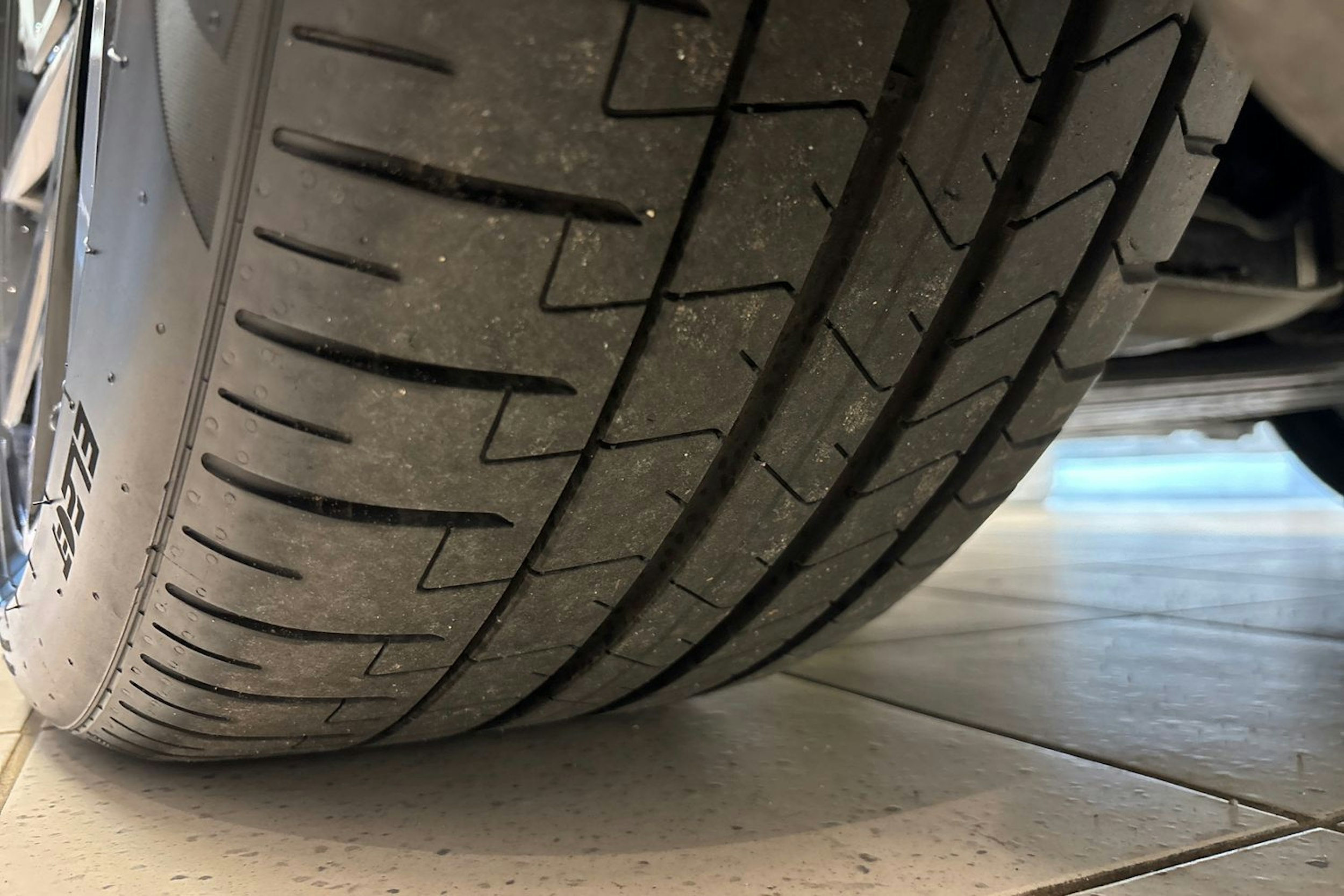 musta Volkswagen ID.7 2024 kuva 10.