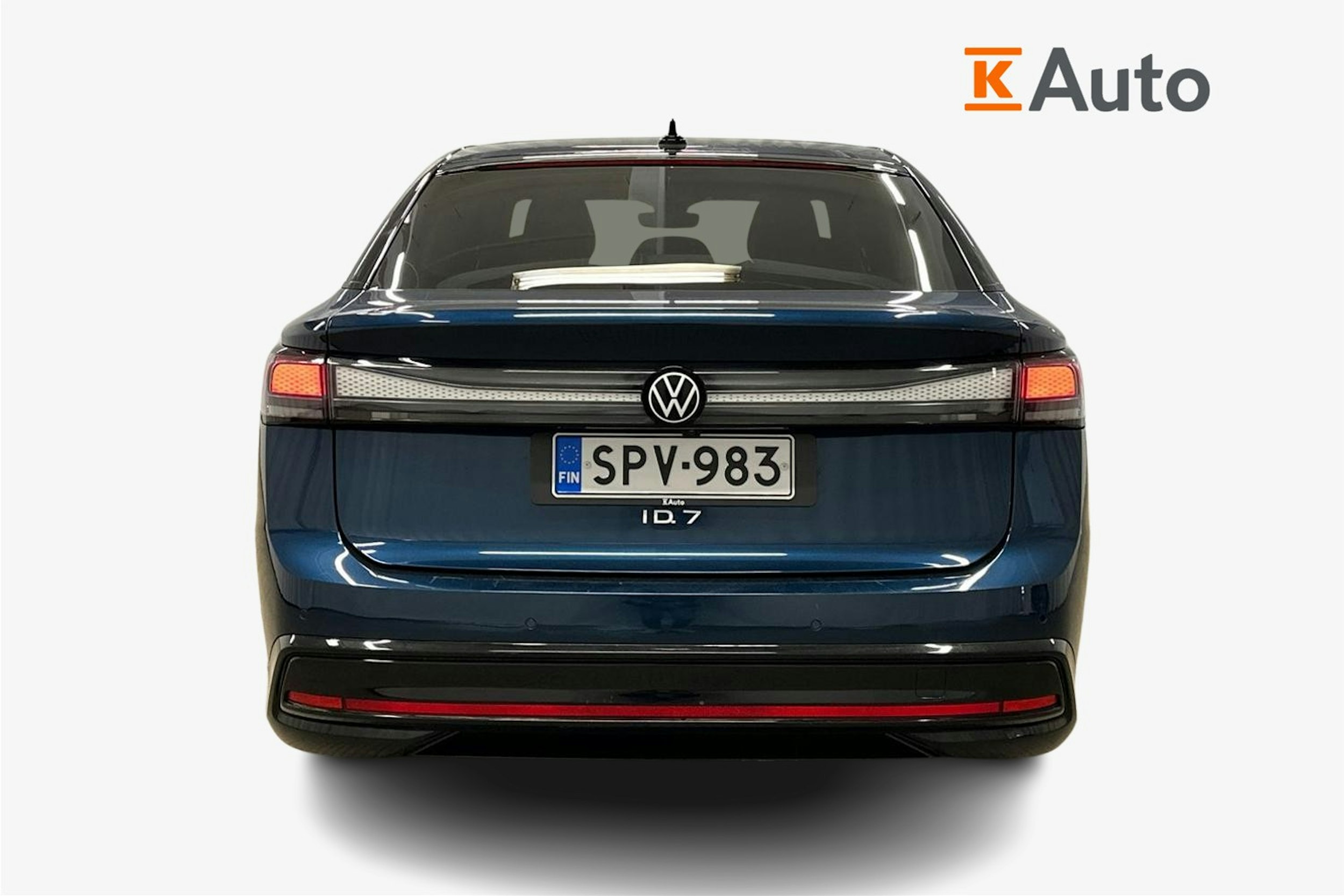 sininen Volkswagen ID.7 2024 kuva 3.