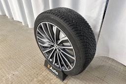 sininen Volkswagen ID.7 2024 kuva 13.