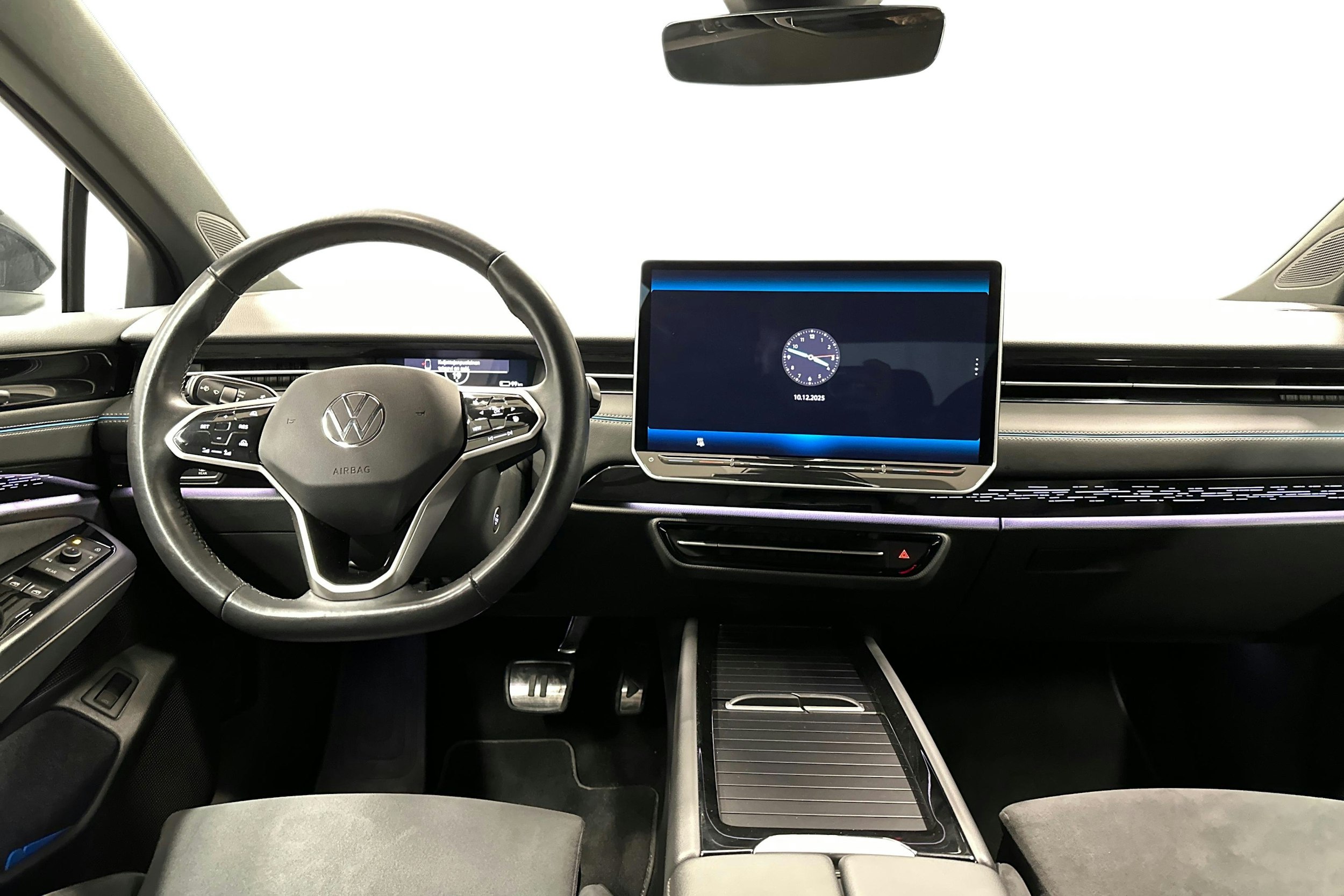 valkoinen Volkswagen ID.7 2024 kuva 9.