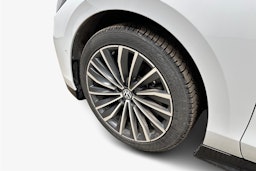 valkoinen Volkswagen ID.7 2024 kuva 11.