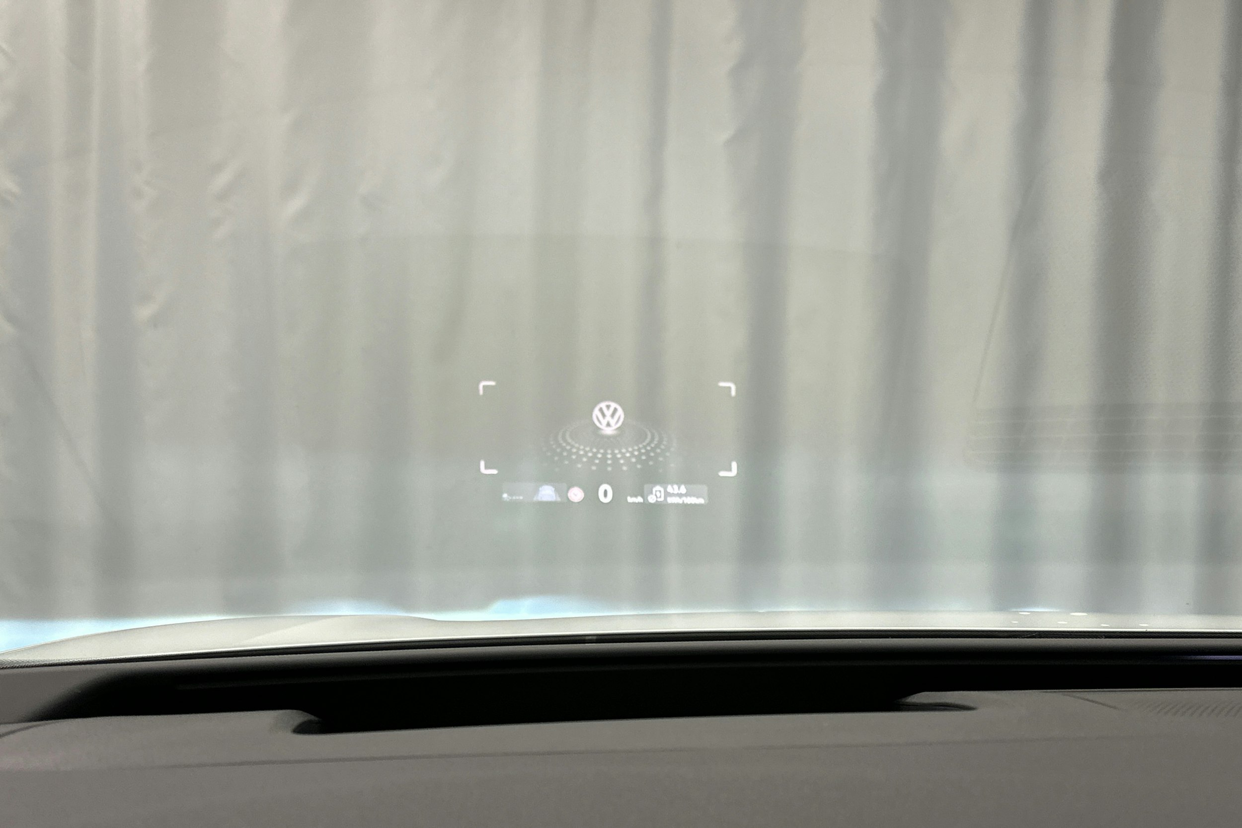 valkoinen Volkswagen ID.7 2024 kuva 16.