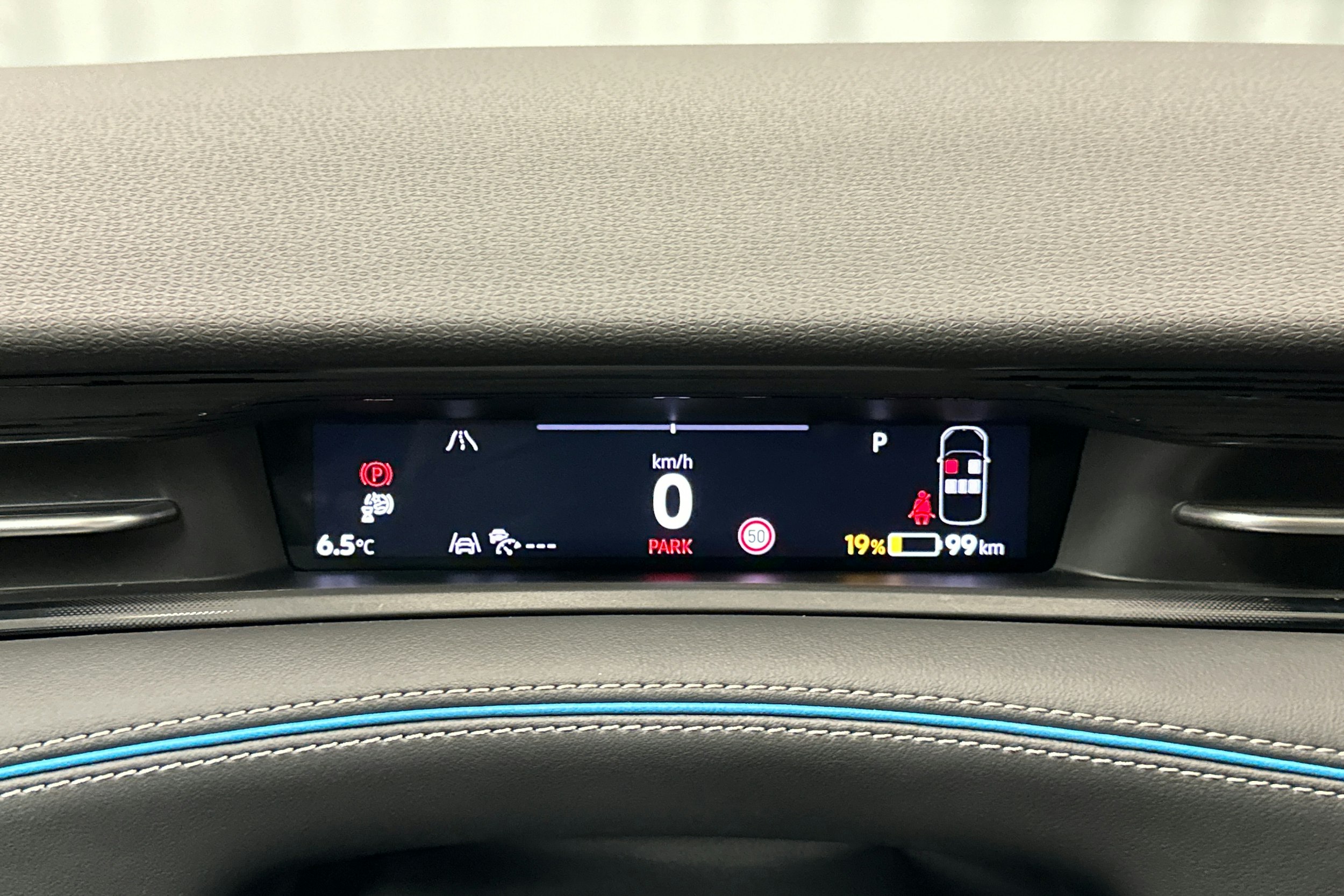 valkoinen Volkswagen ID.7 2024 kuva 17.