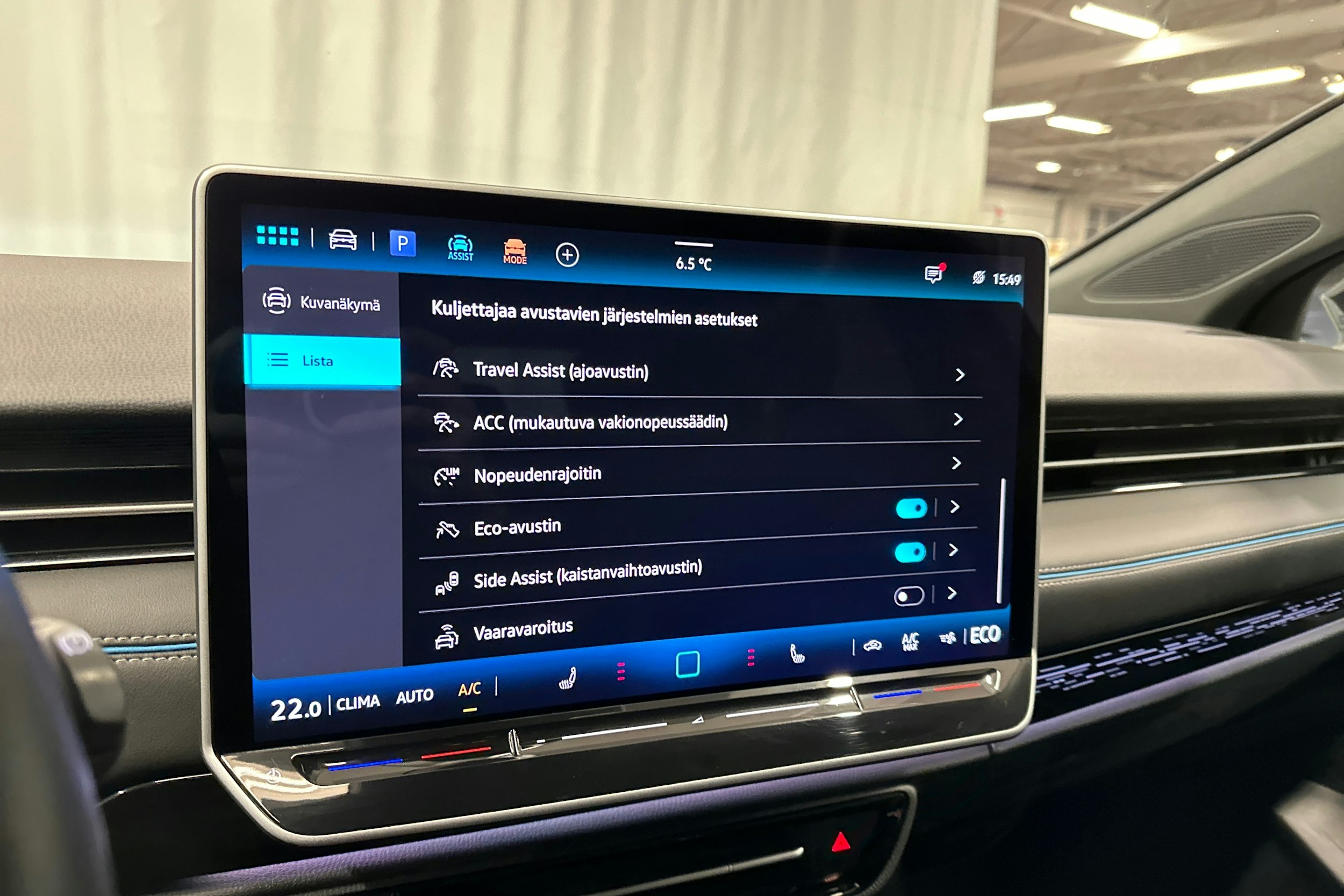 valkoinen Volkswagen ID.7 2024 kuva 23.