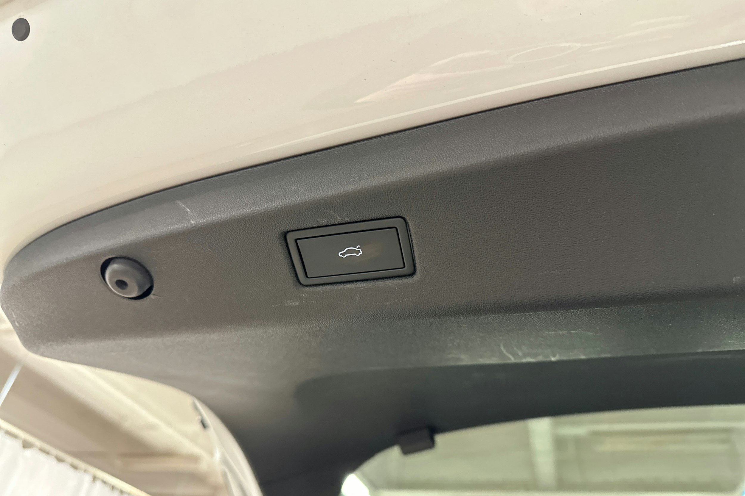 valkoinen Volkswagen ID.7 2024 kuva 31.