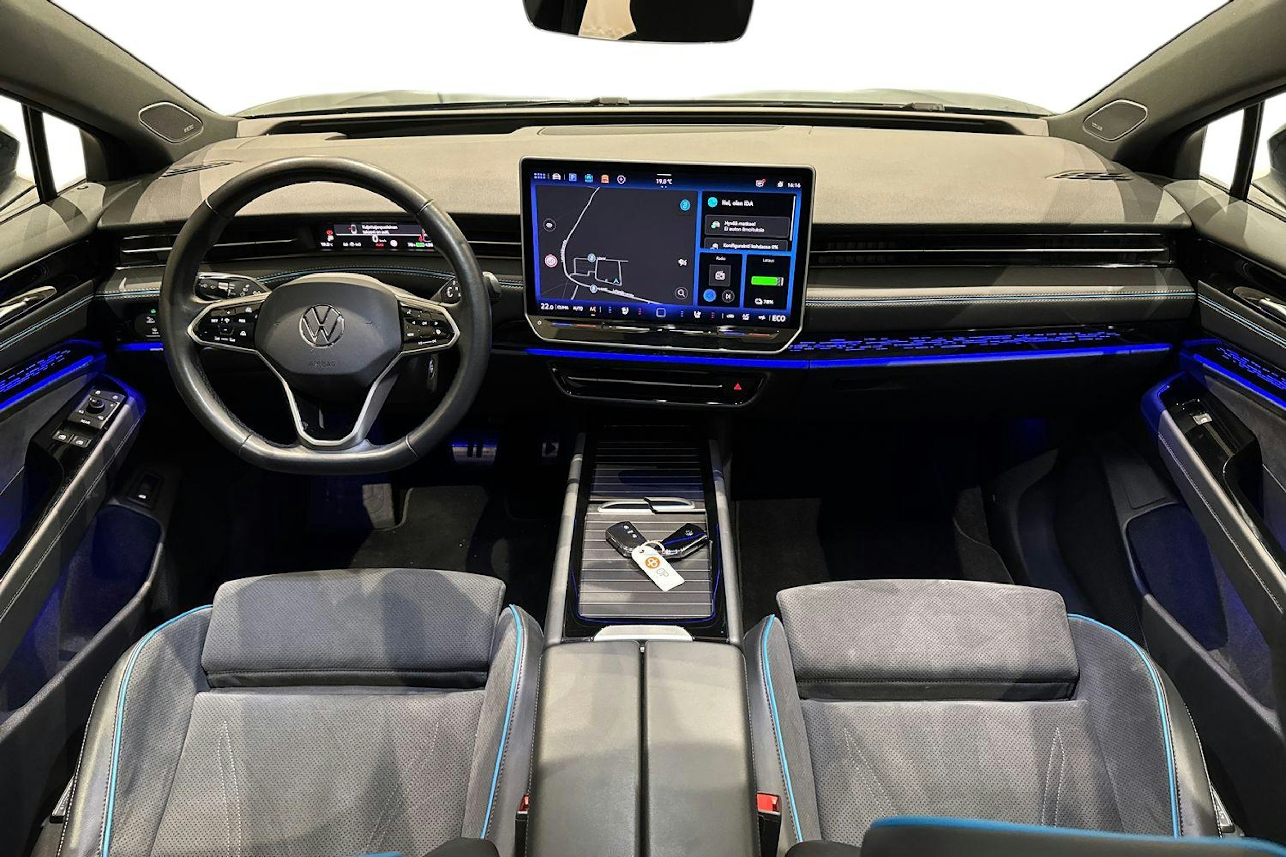 sininen Volkswagen ID.7 2024 kuva 9.