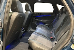 sininen Volkswagen ID.7 2024 kuva 10.