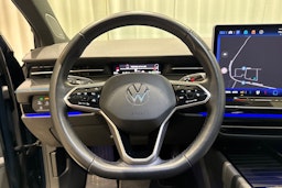 sininen Volkswagen ID.7 2024 kuva 21.