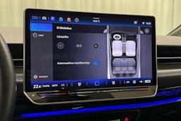 sininen Volkswagen ID.7 2024 kuva 29.