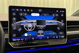 sininen Volkswagen ID.7 2024 kuva 31.